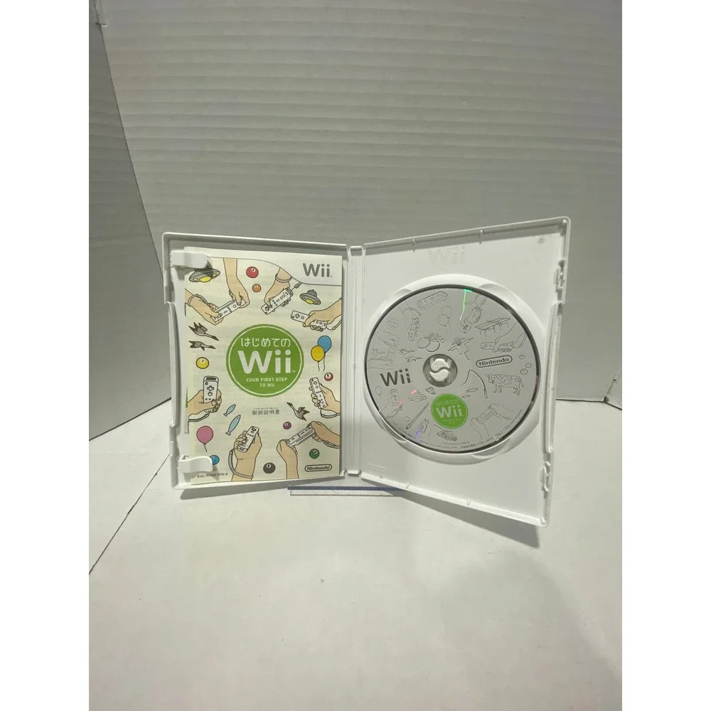 Nintendo Wii Play Video Game Japanese NTSC-J Import White CIB Excellent